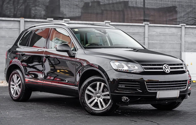 Volkswagen Touareg cena 69900 przebieg: 238000, rok produkcji 2012 z Radom małe 667